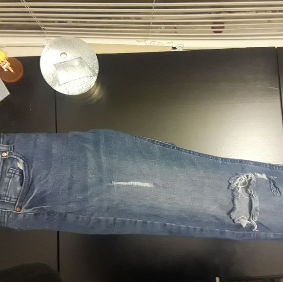Forever 21 Highwaist Distressed Jeans - Picture 3 of 6